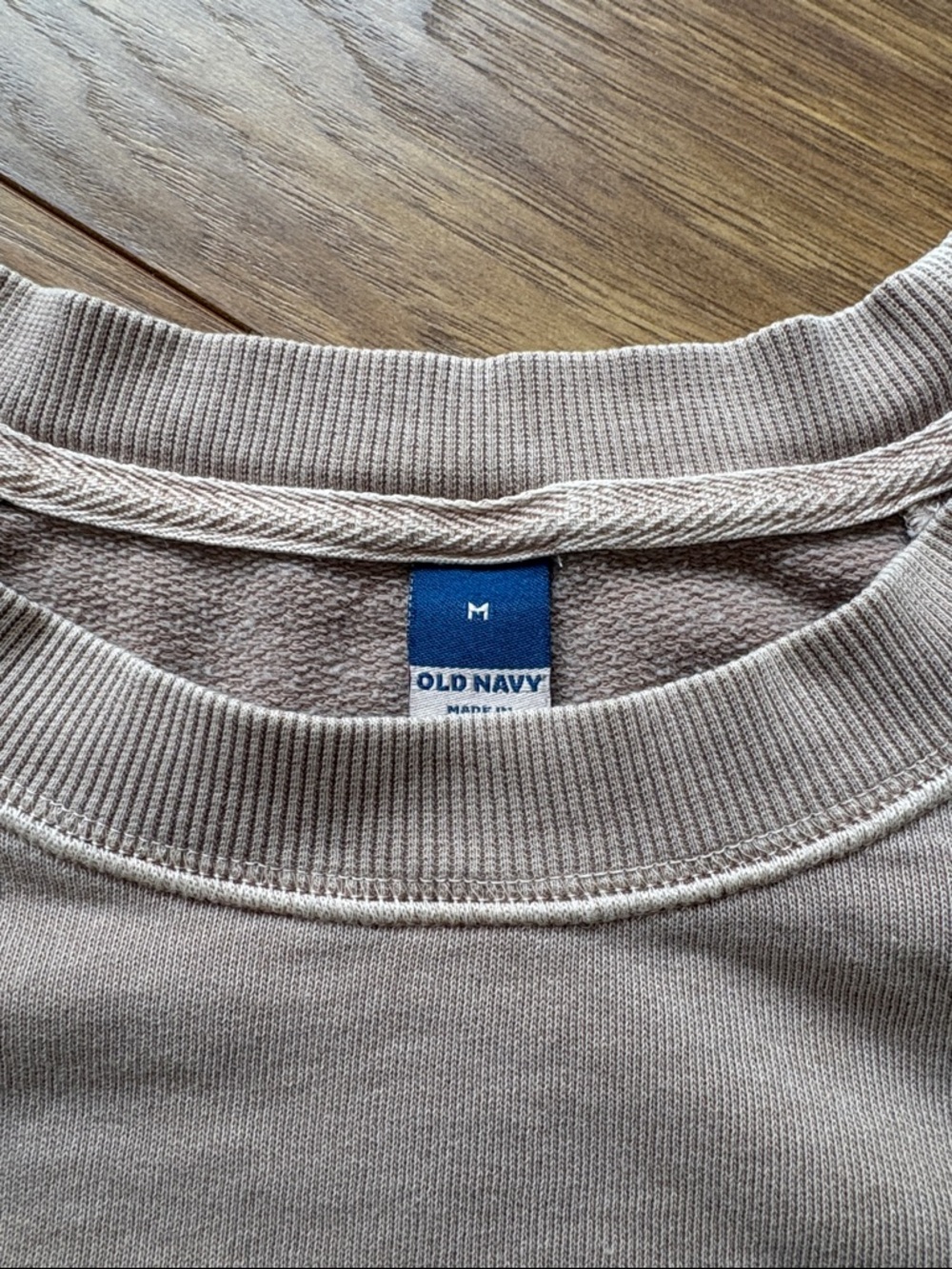 Old Navy Women’s Coffee Weather Crewneck Sweatshirt Size M - Picture 3 of 6